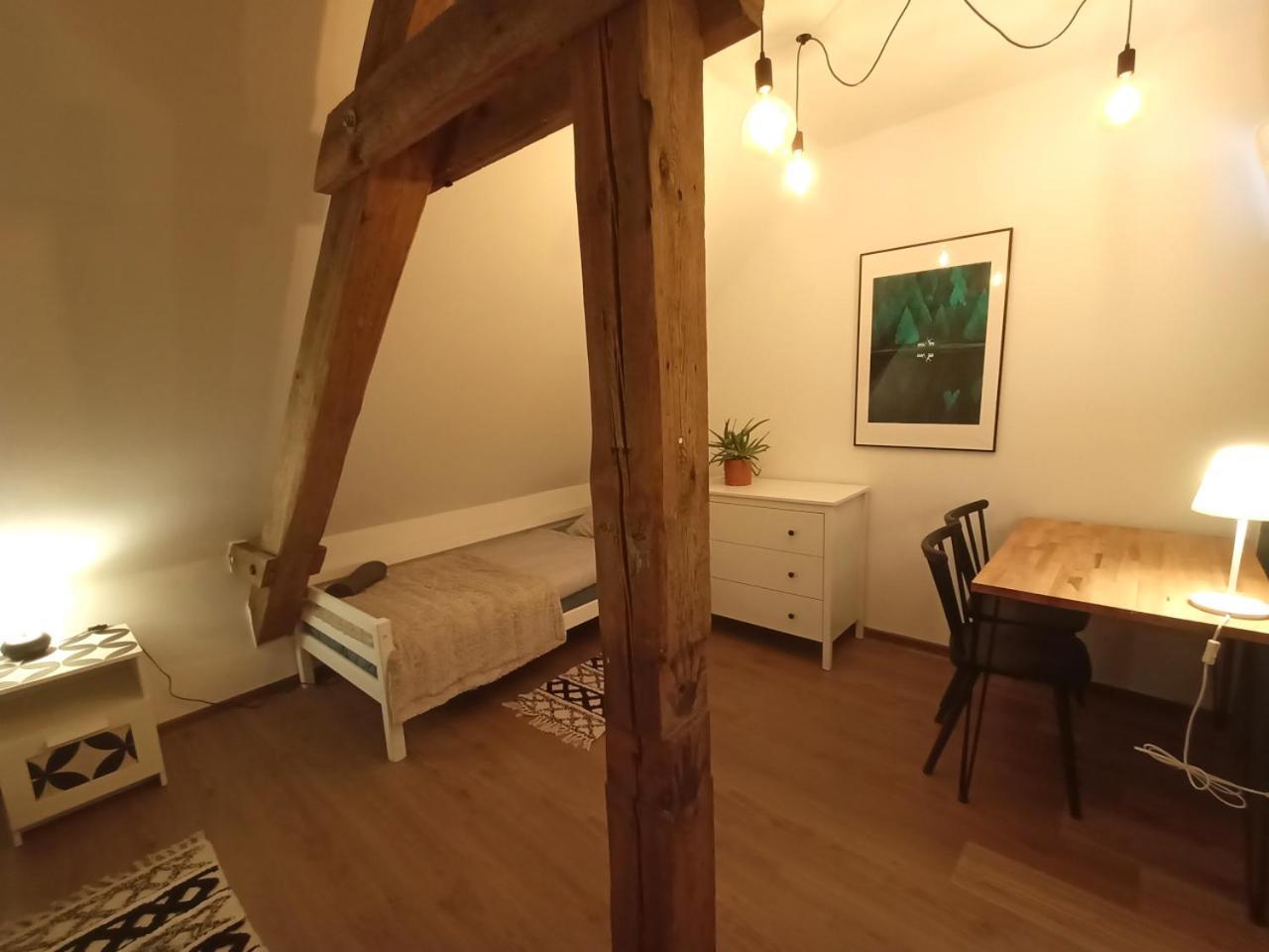 Lemuria Pokoje Hostel Chojnowska A Legnica Ngoại thất bức ảnh