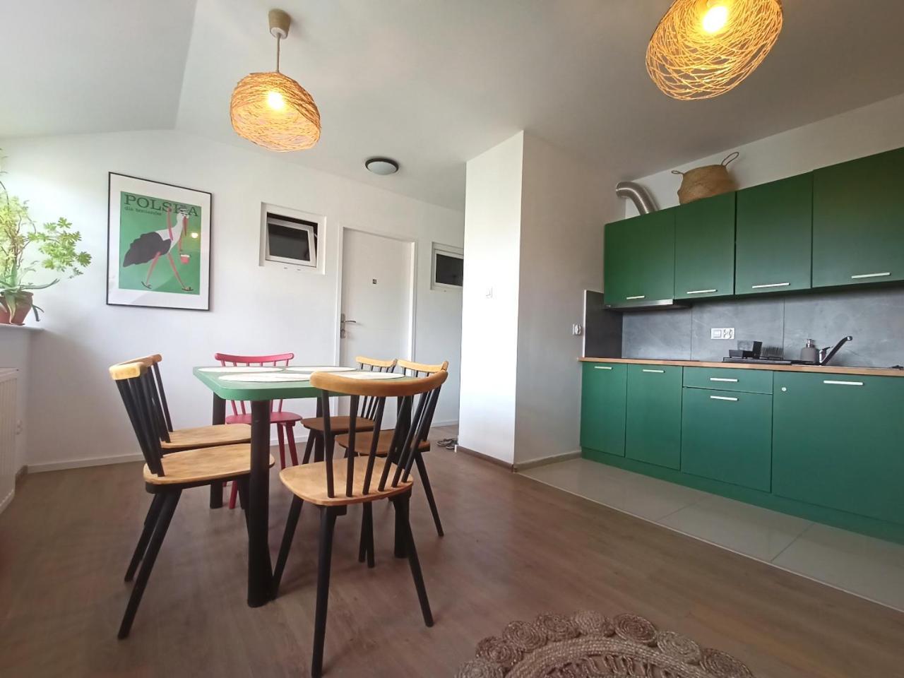 Lemuria Pokoje Hostel Chojnowska A Legnica Ngoại thất bức ảnh