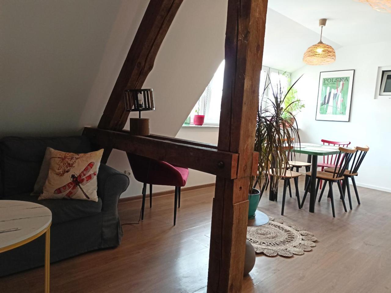 Lemuria Pokoje Hostel Chojnowska A Legnica Ngoại thất bức ảnh
